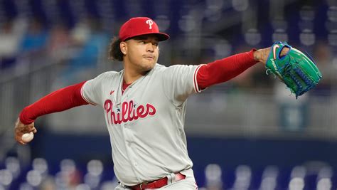 Phillies’ Walker shuts down Marlins to become majors first pitcher with 12 wins